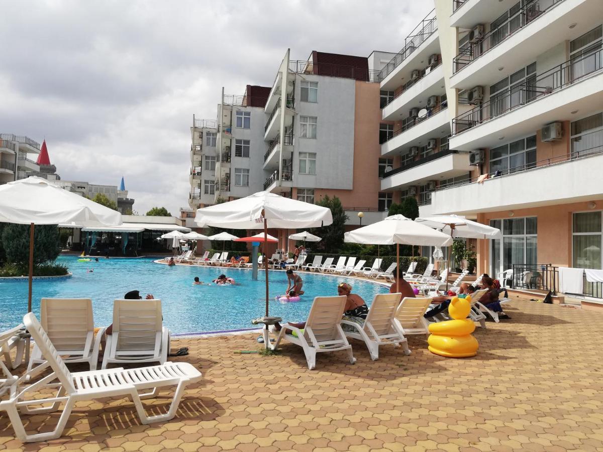 Apartment Daisy Grand Kamelia Słoneczny Brzeg Zewnętrze zdjęcie