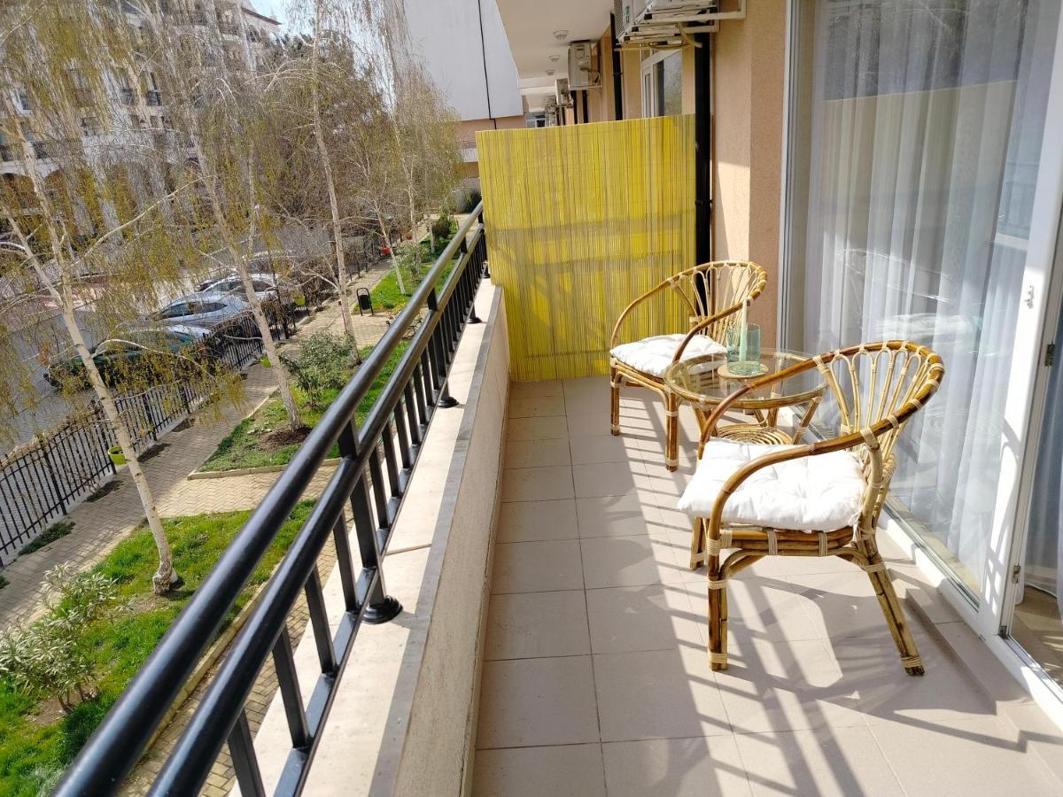 Apartment Daisy Grand Kamelia Słoneczny Brzeg Zewnętrze zdjęcie